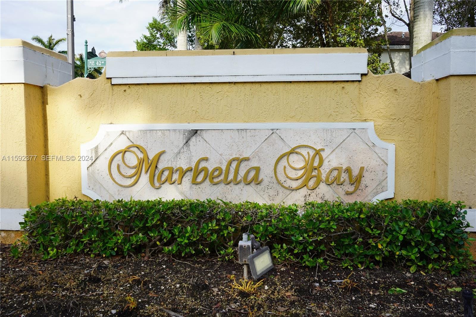 950 NE 42nd Place, Homestead, FL 33033