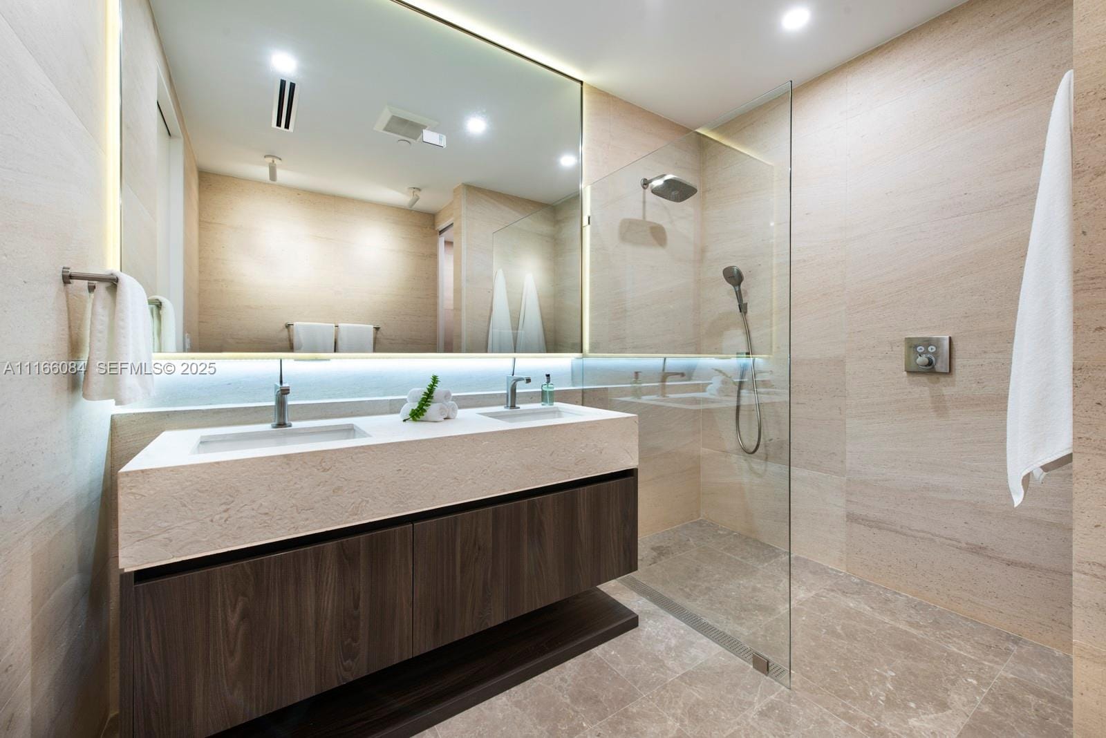 100 S Pointe Drive 908 — photo 7