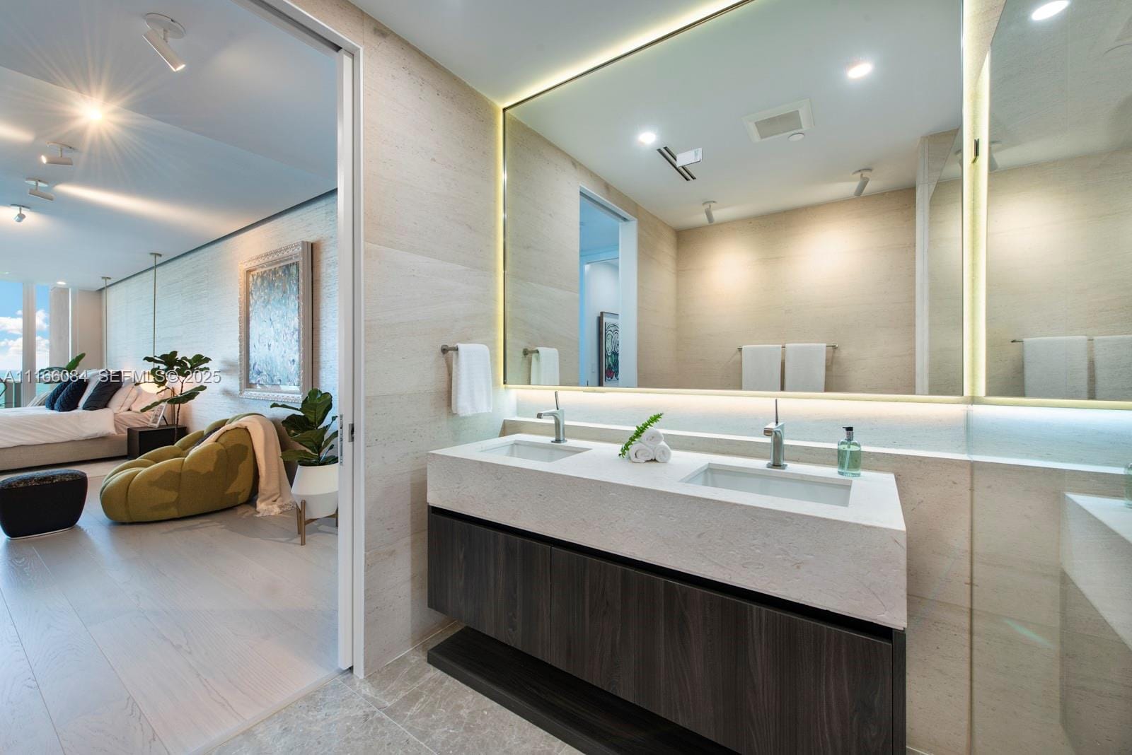 100 S Pointe Drive 908 — photo 8
