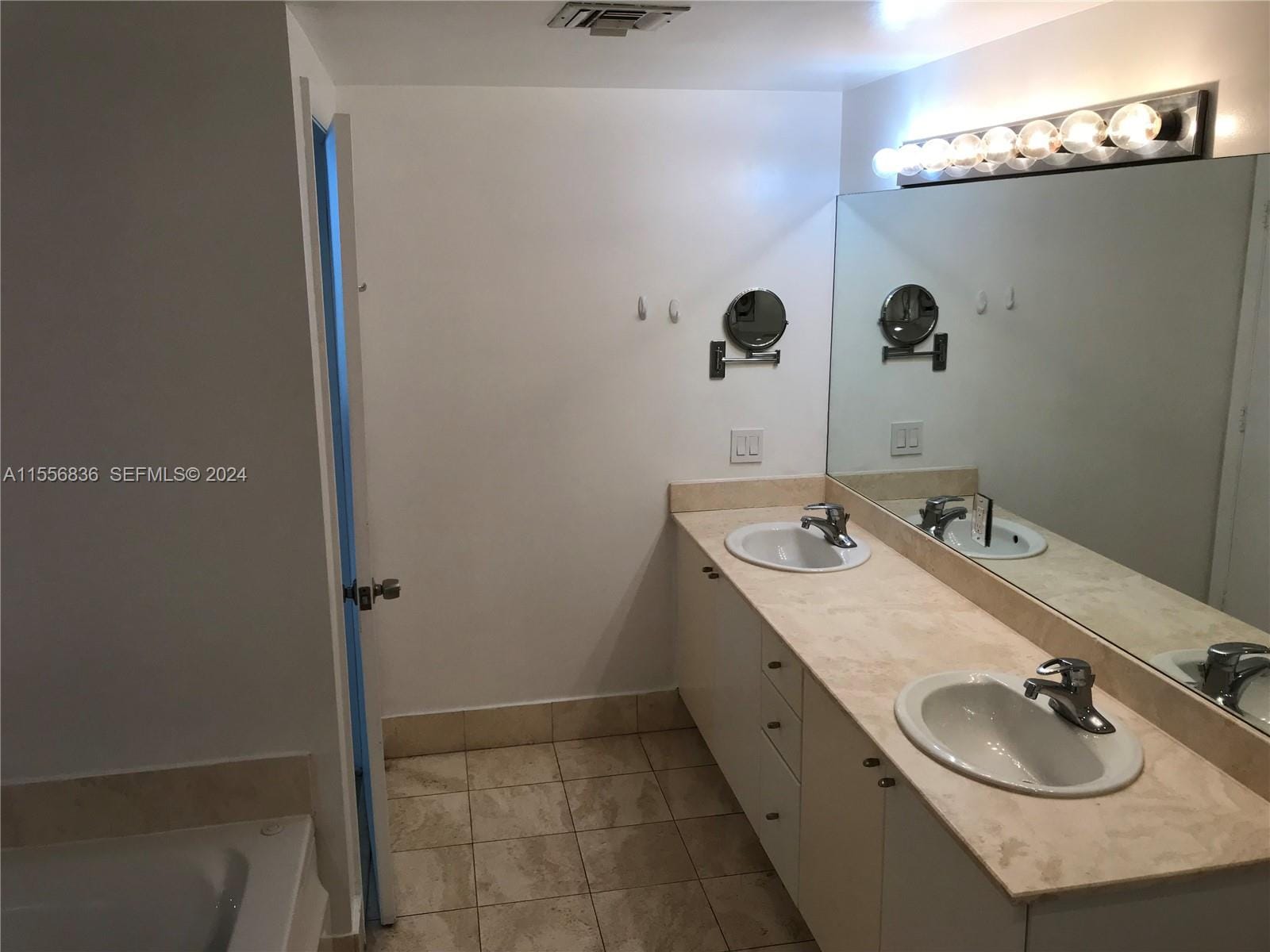 17375 Collins Avenue 1708, Sunny Isles Beach, FL 33160 photo 7