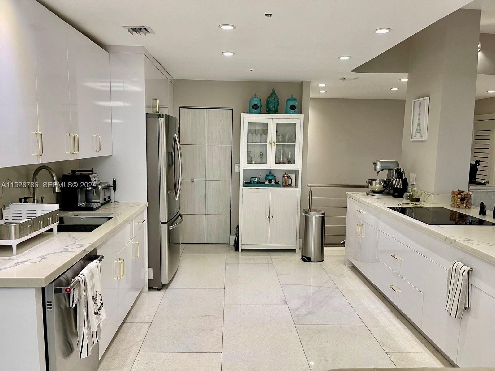 20225 NE 34th Court 2716 — photo 11