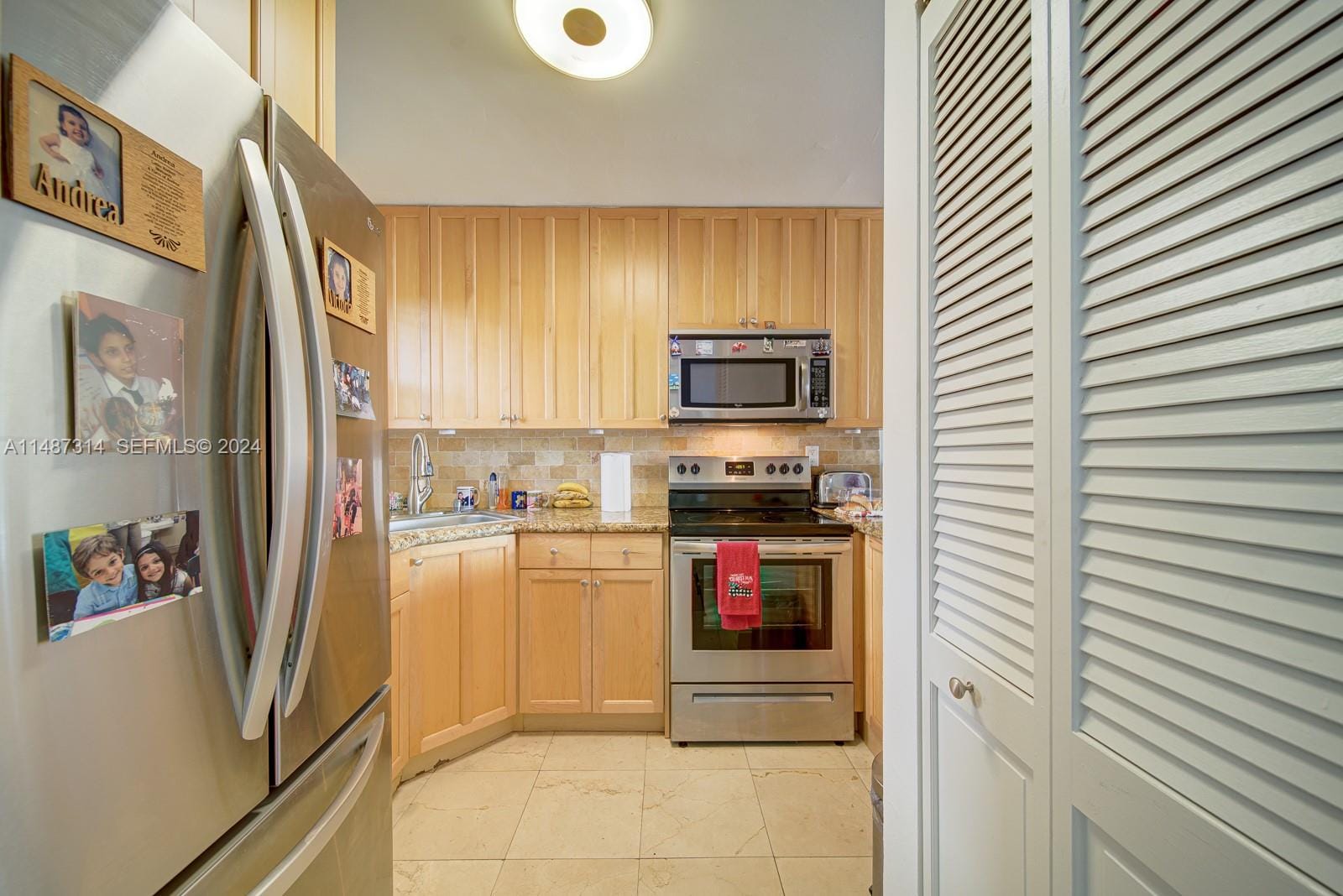 600 NE 25th Street 52 — photo 5