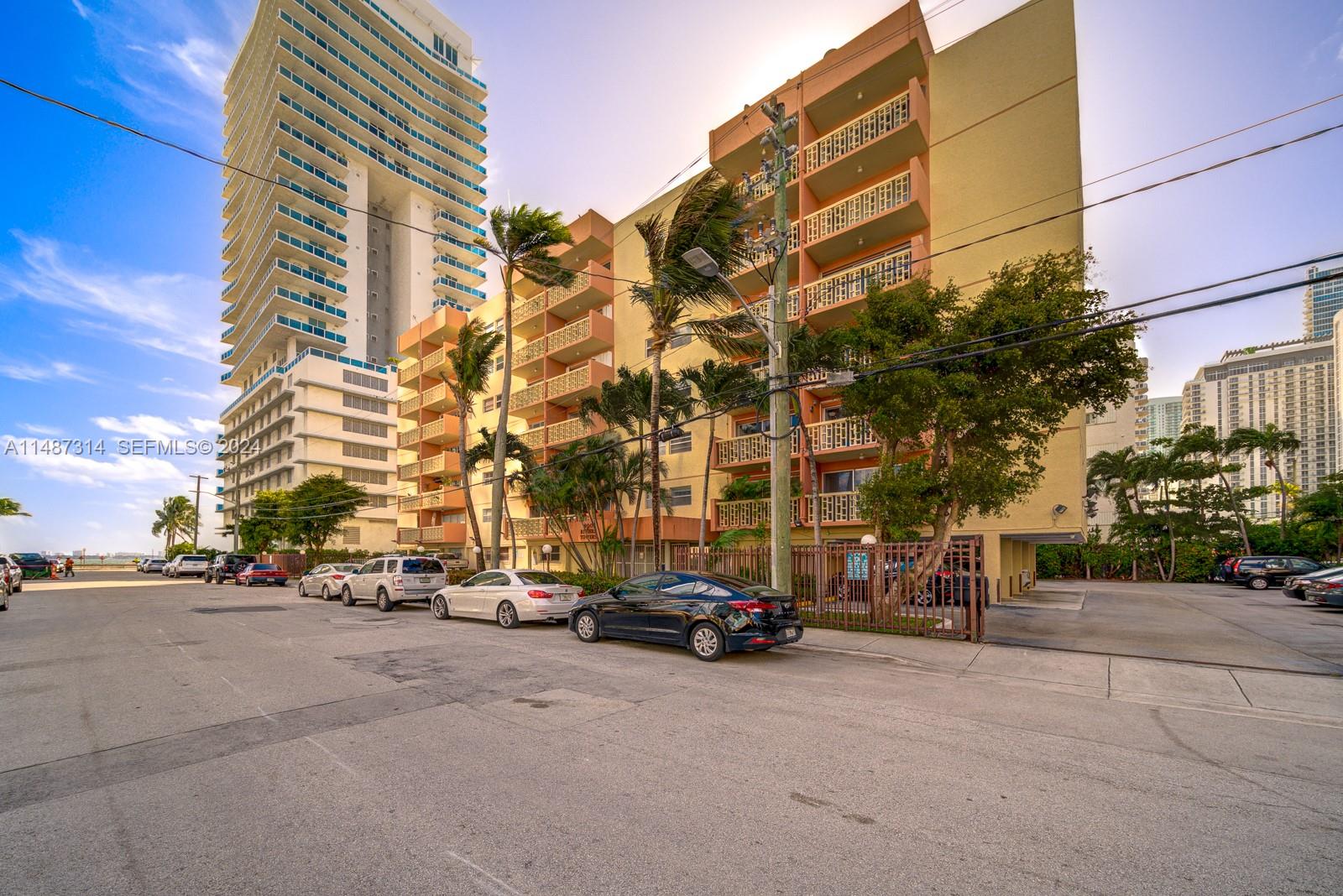 600 NE 25th Street 52, Miami, FL 33137, Miami