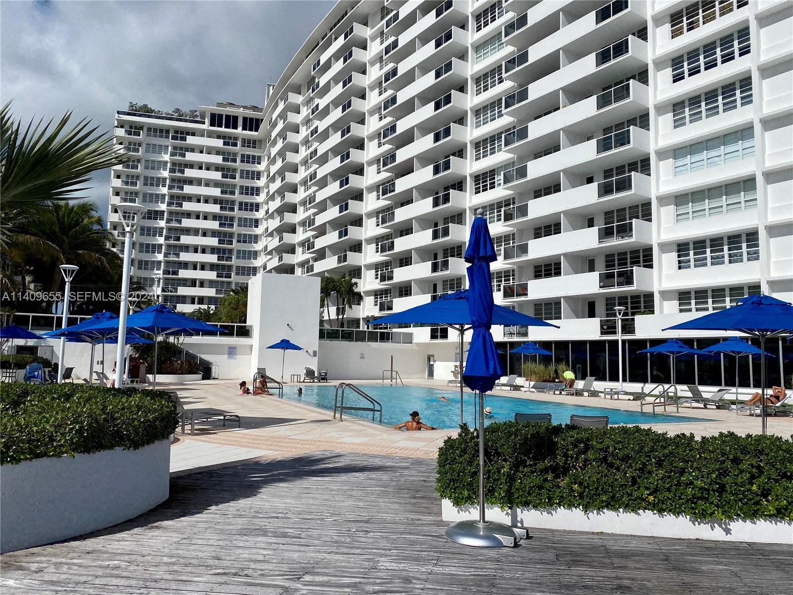 100 Lincoln Road 939 — photo 12