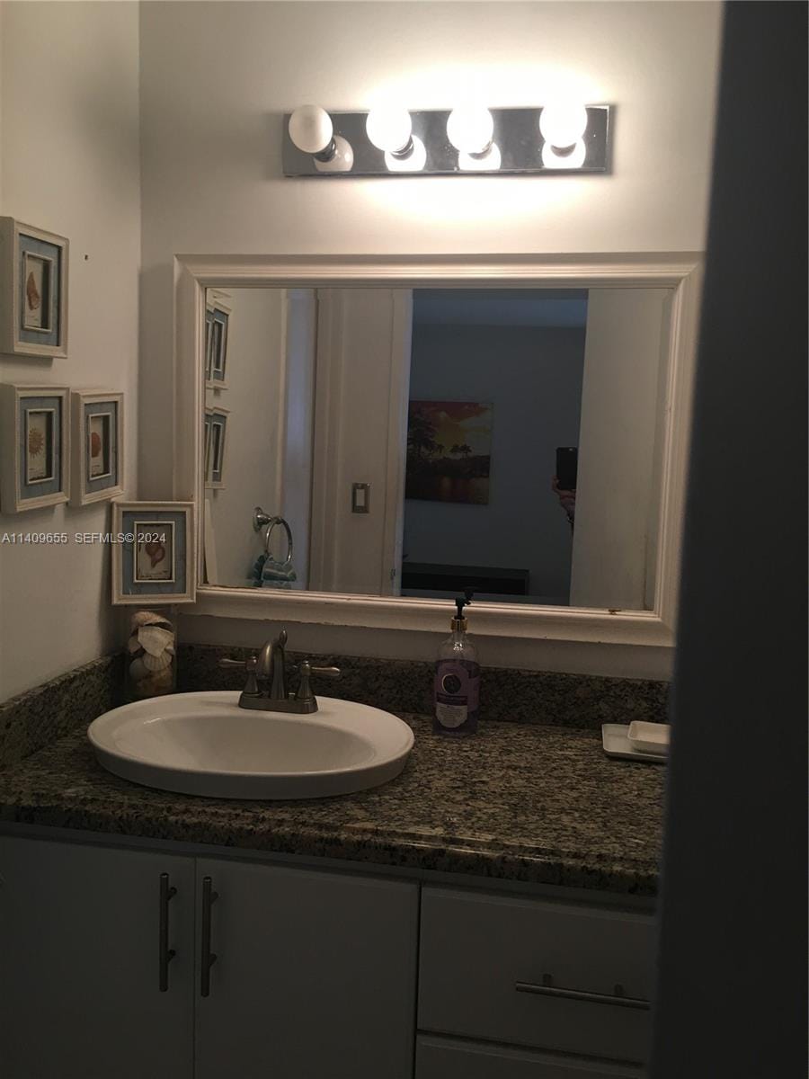 100 Lincoln Road 939, Miami Beach, FL 33139 photo 23