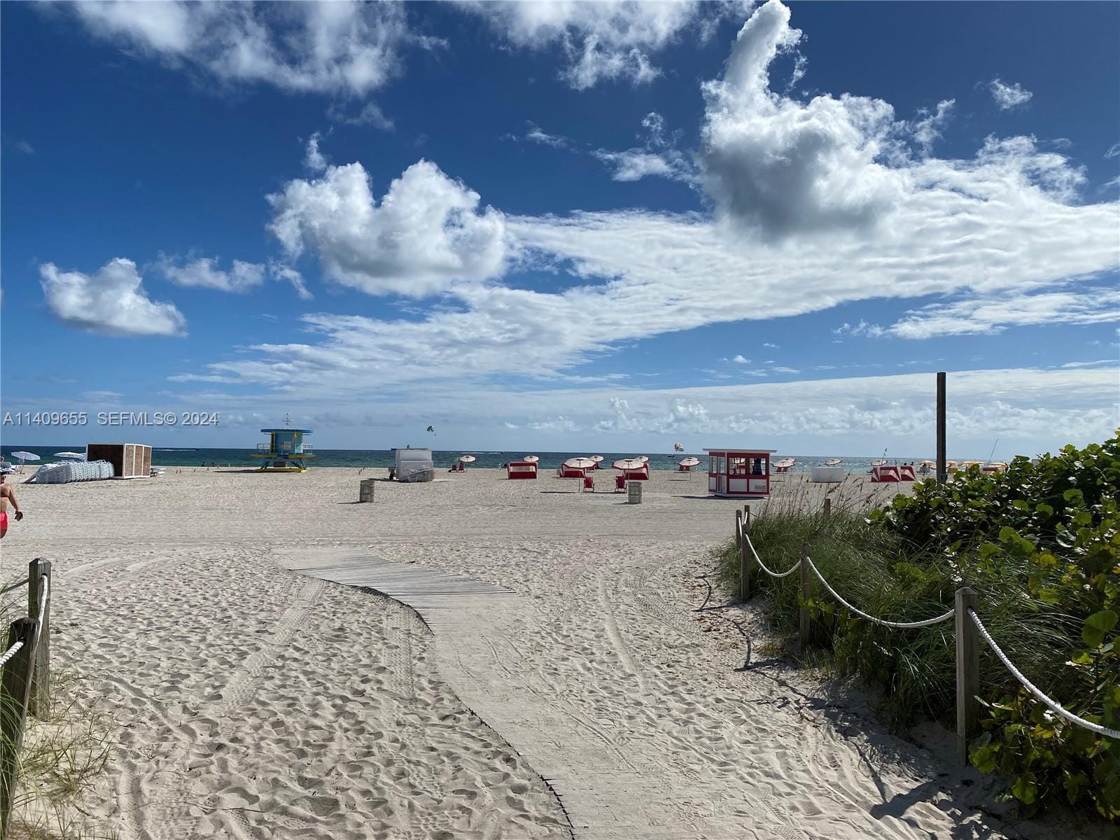 100 Lincoln Road 939 — photo 4