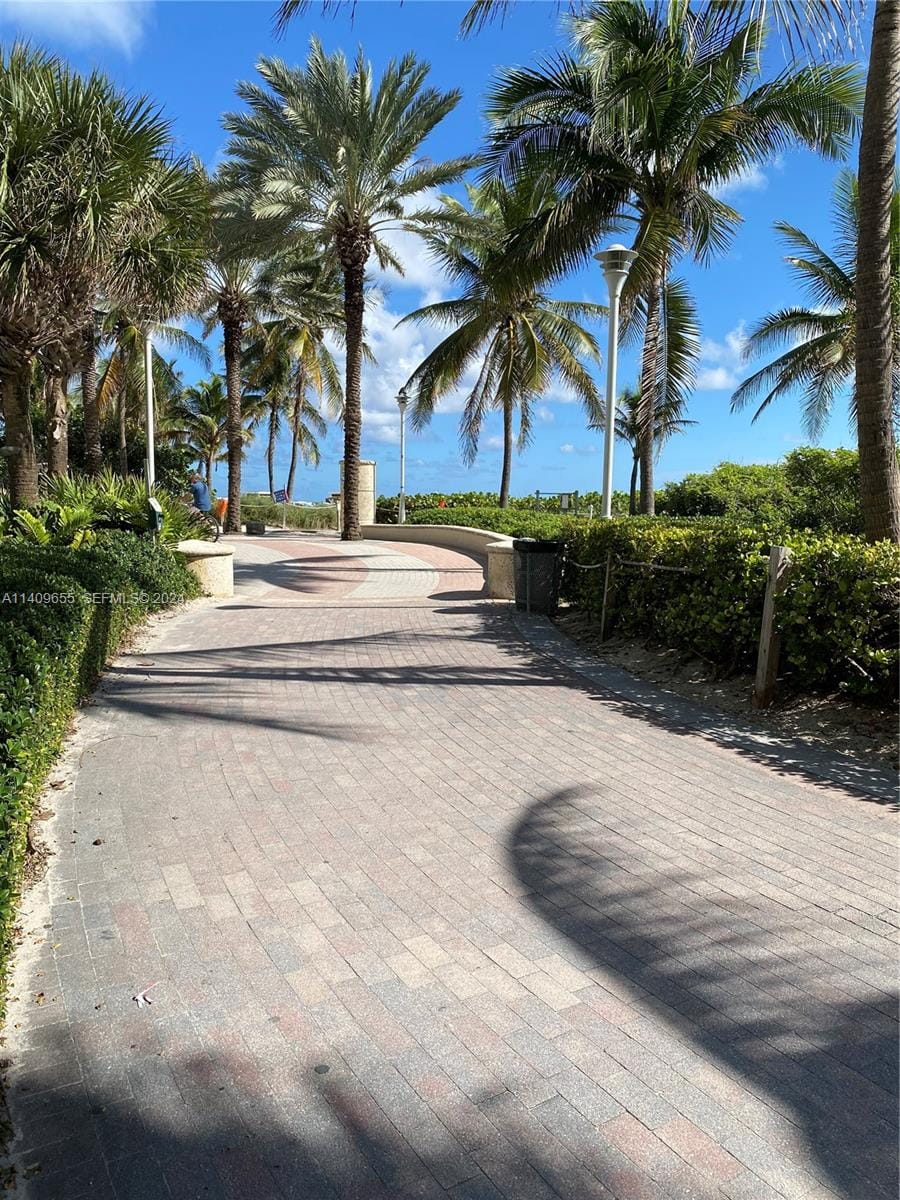 100 Lincoln Road 939 — photo 8
