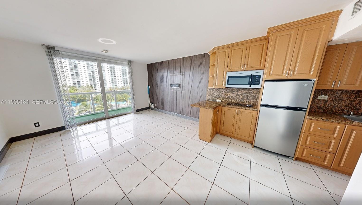 19201 Collins Avenue 432, Sunny Isles Beach, FL 33160 photo 17