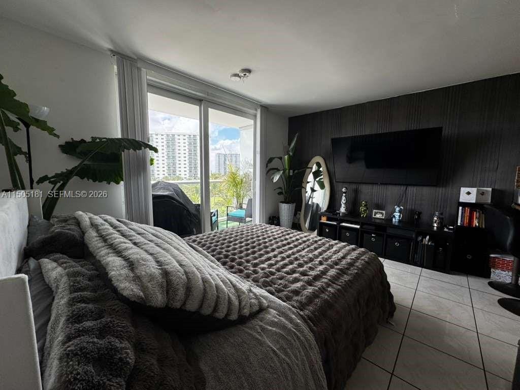 19201 Collins Avenue 432, Sunny Isles Beach, FL 33160 photo 20