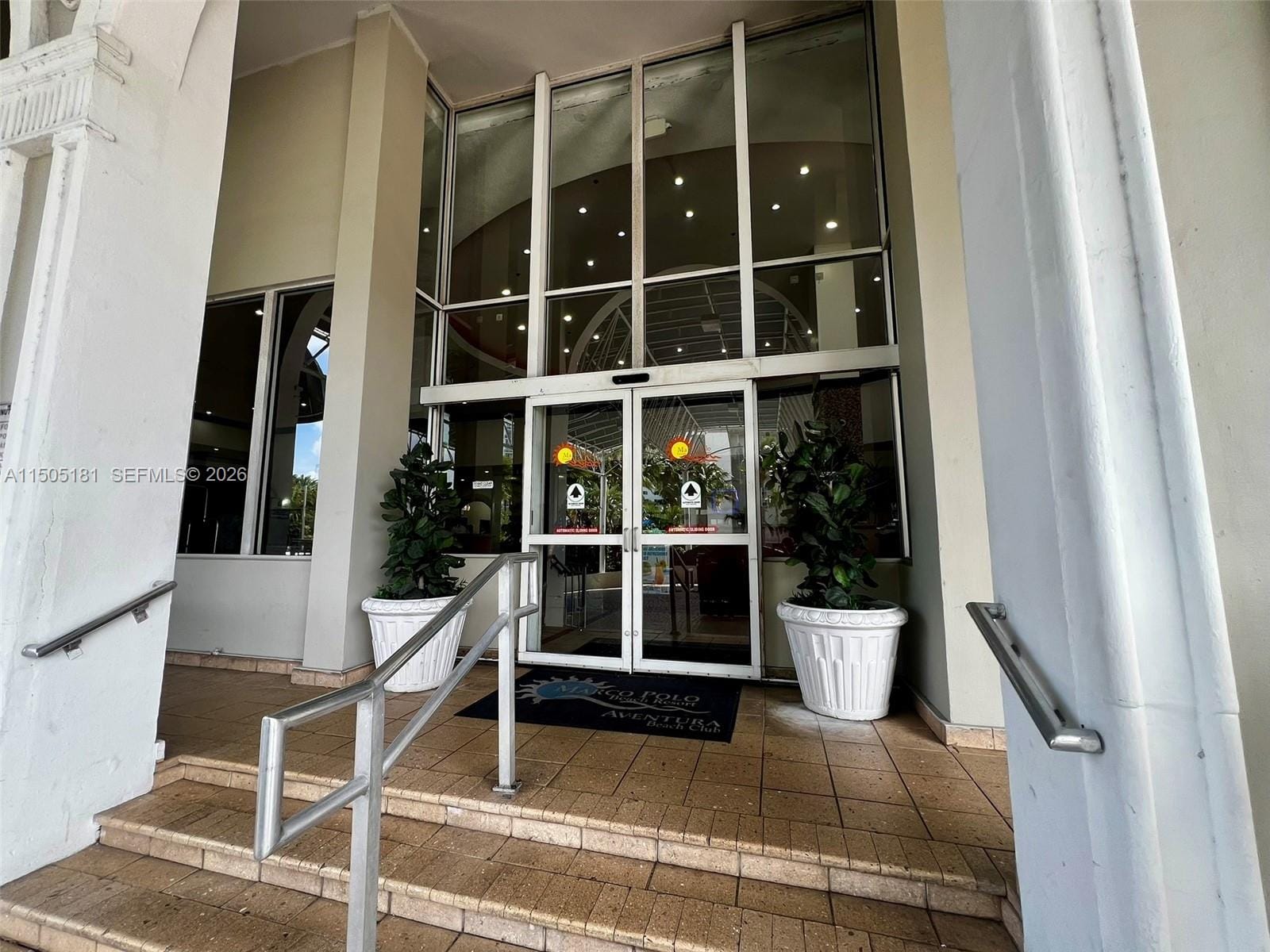 19201 Collins Avenue 432, Sunny Isles Beach, FL 33160 photo 3
