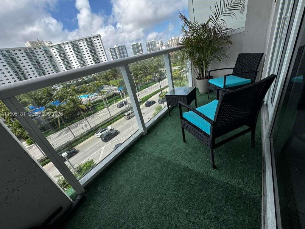 19201 Collins Avenue 432, Sunny Isles Beach, FL 33160 photo 24
