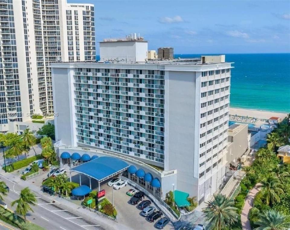19201 Collins Avenue 432, Sunny Isles Beach, FL 33160