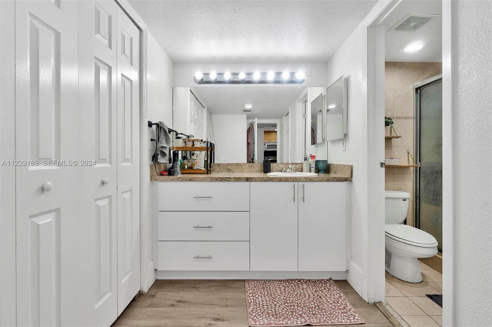 3401 N Country Club Drive 406, Aventura, FL 33180 photo 14