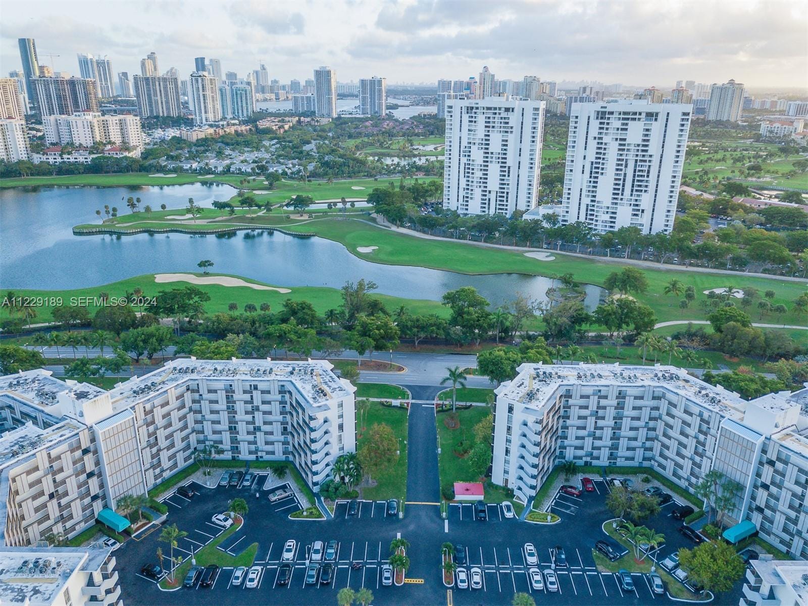 3401 N Country Club Drive 406, Aventura, FL 33180 photo 28
