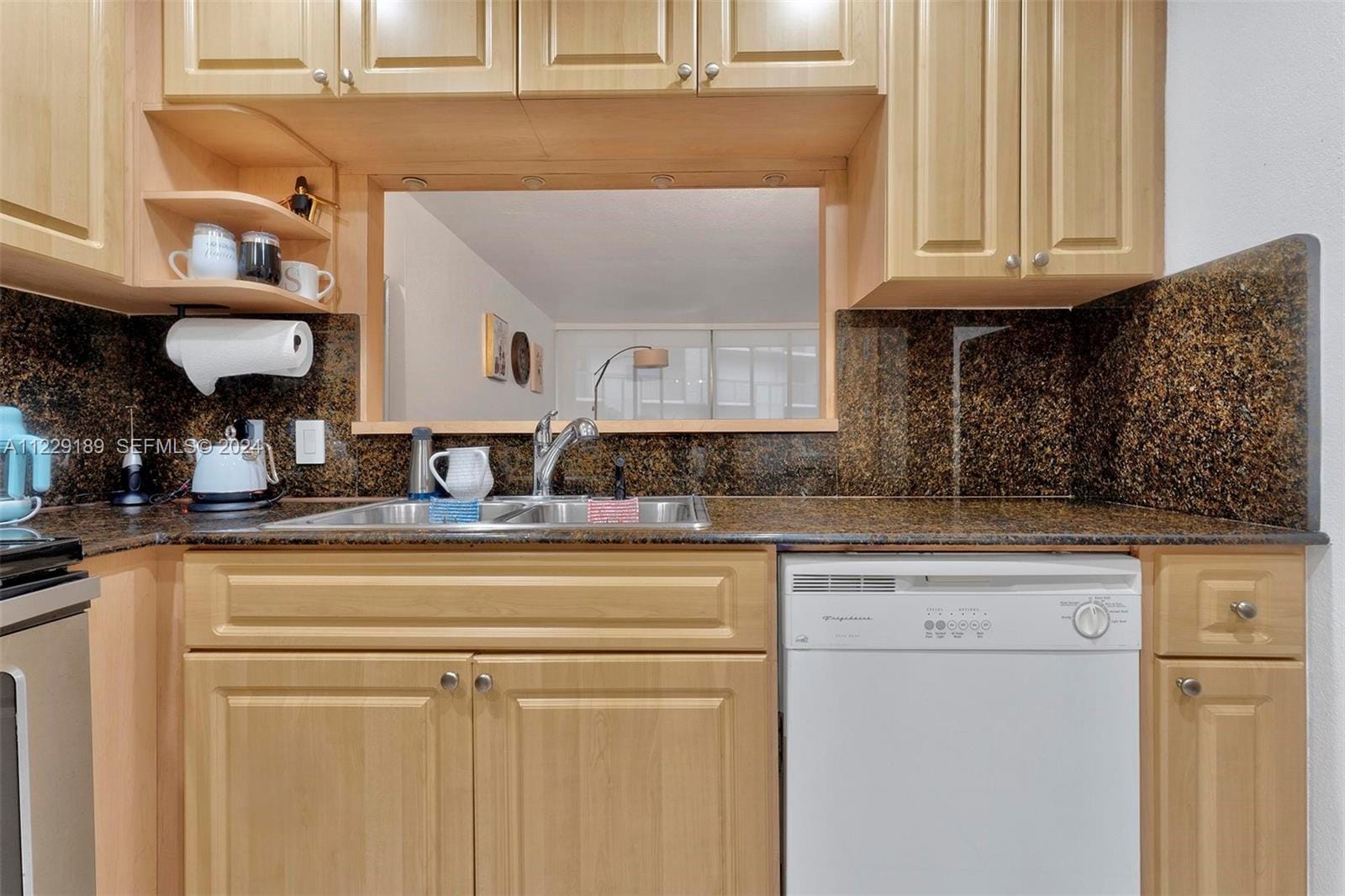 3401 N Country Club Drive 406 — photo 9
