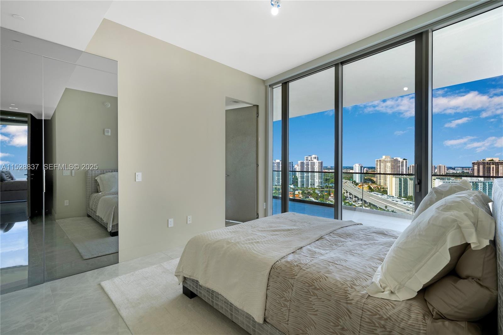 18975 Collins Avenue 2000 — photo 10