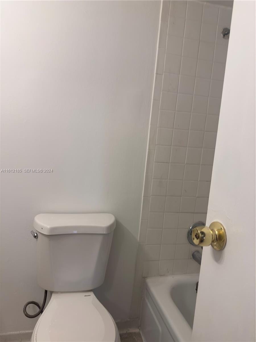 4324 NW 9th Avenue 7-3A — photo 10