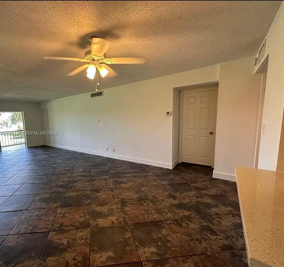6201 N Falls Cir Drive 304 — photo 6