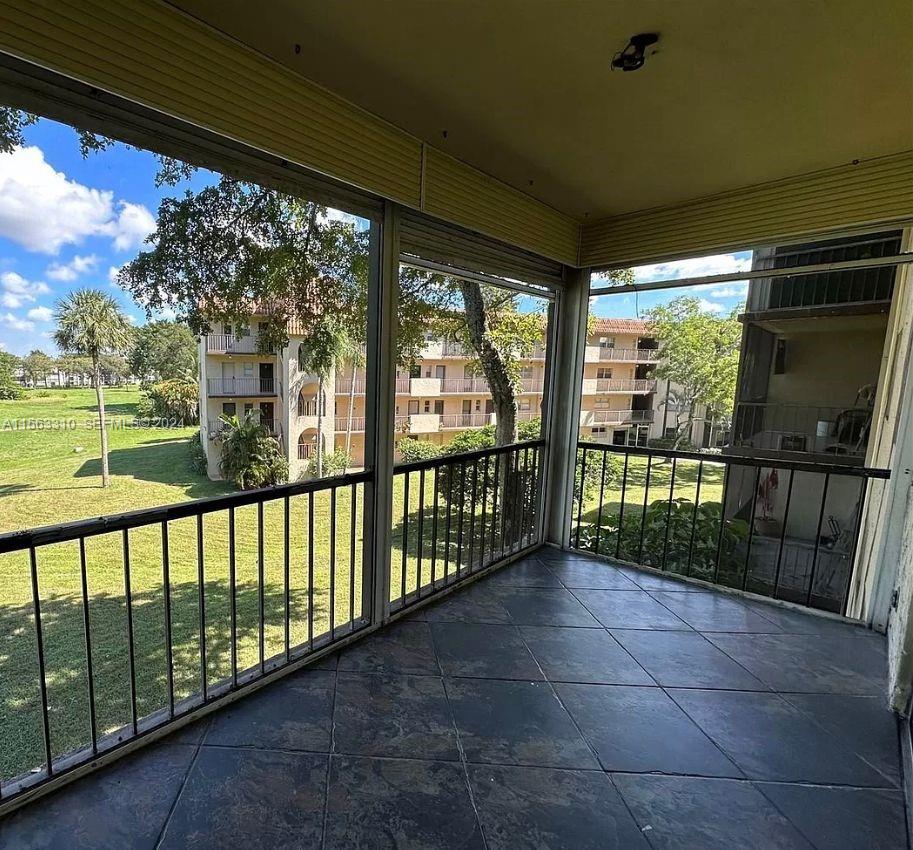 6201 N Falls Cir Drive 304, Lauderhill, FL 33319, Lauderhill