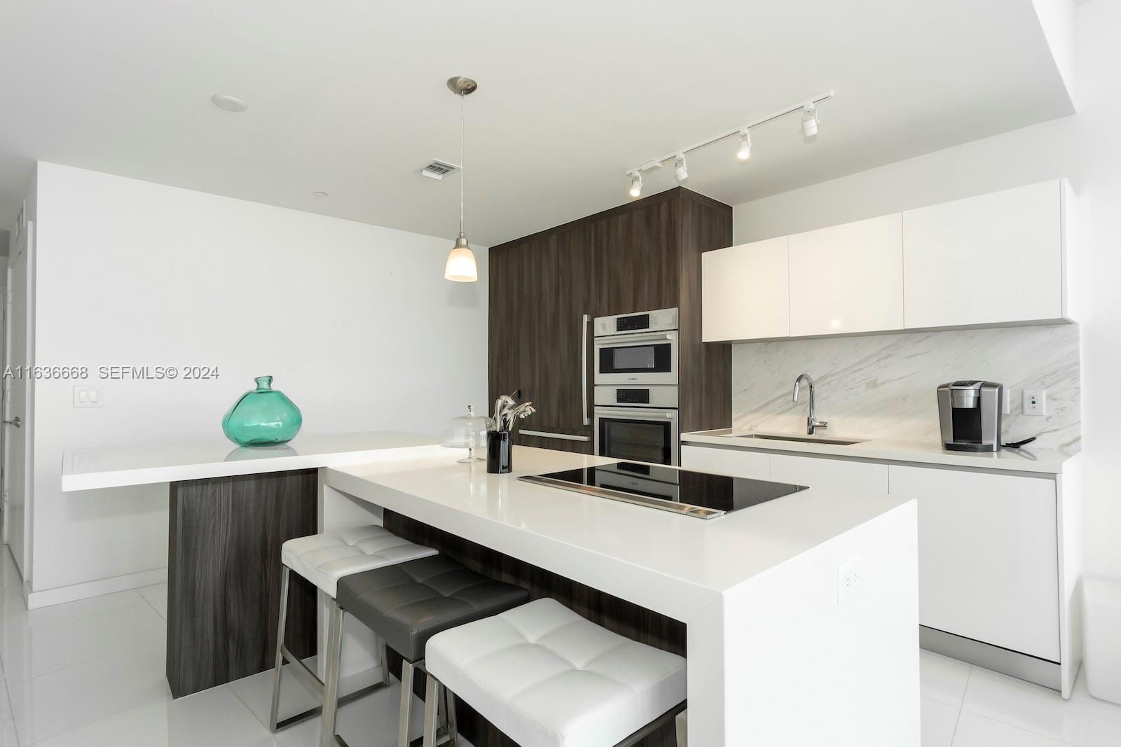 851 NE 1st Avenue 1710 — photo 11