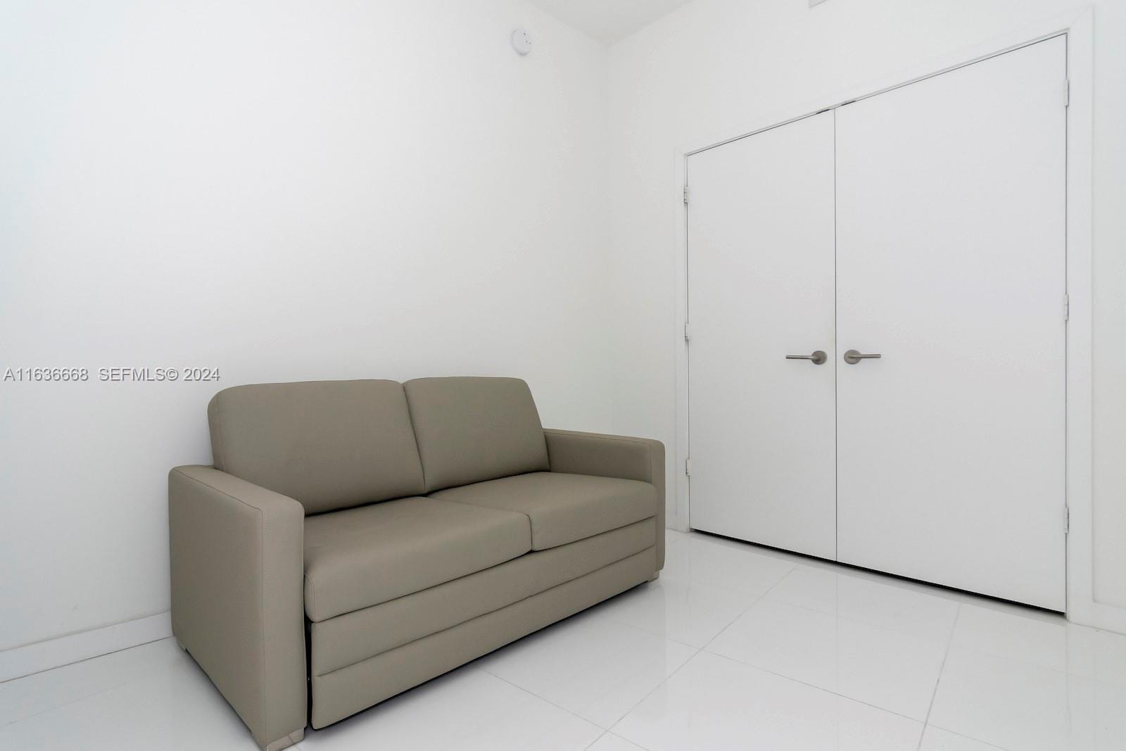 851 NE 1st Avenue 1710, Miami, FL 33132 photo 23