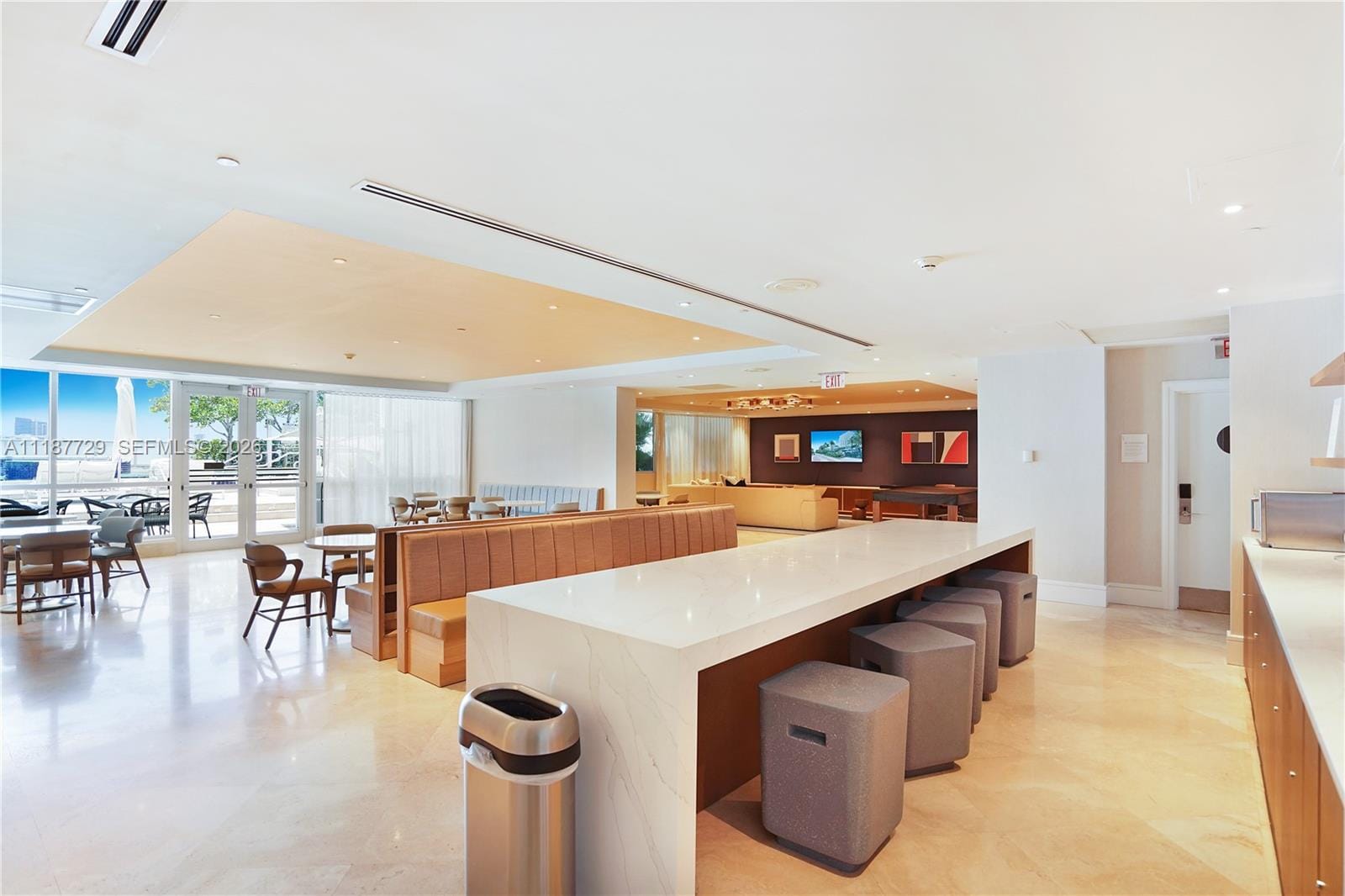 4401 Collins Avenue 1117, Miami Beach, FL 33140 photo 16