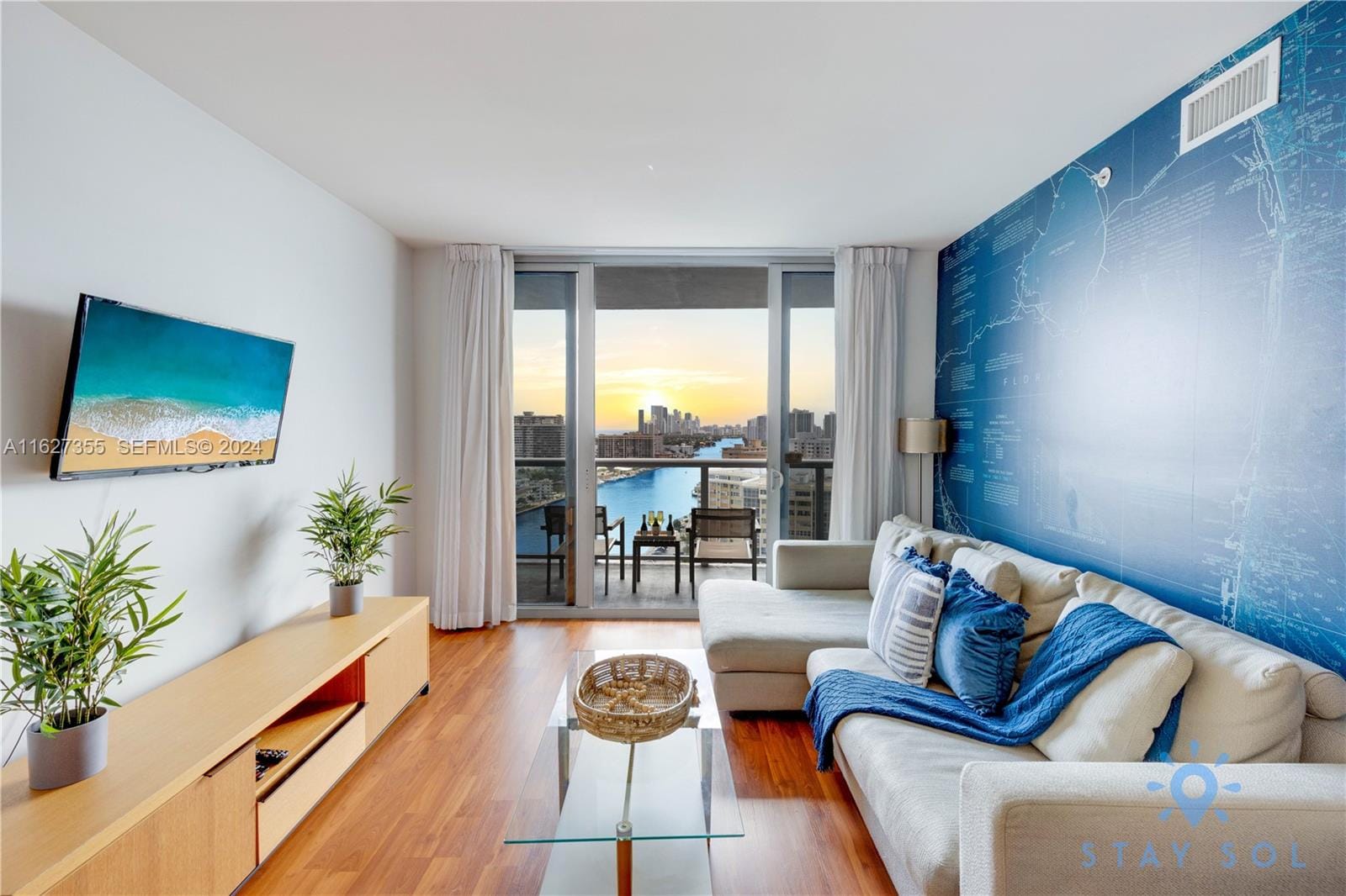 2602 E Hallandale Beach Boulevard R2009 — photo 2
