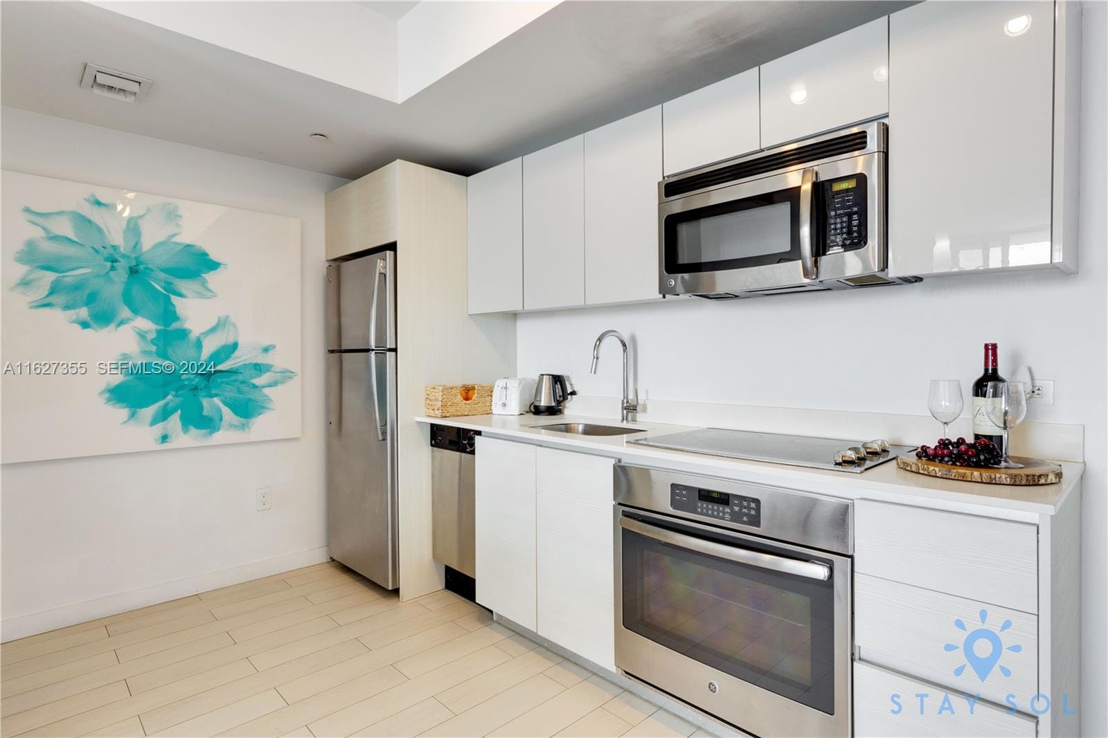 2602 E Hallandale Beach Boulevard R2009 — photo 8