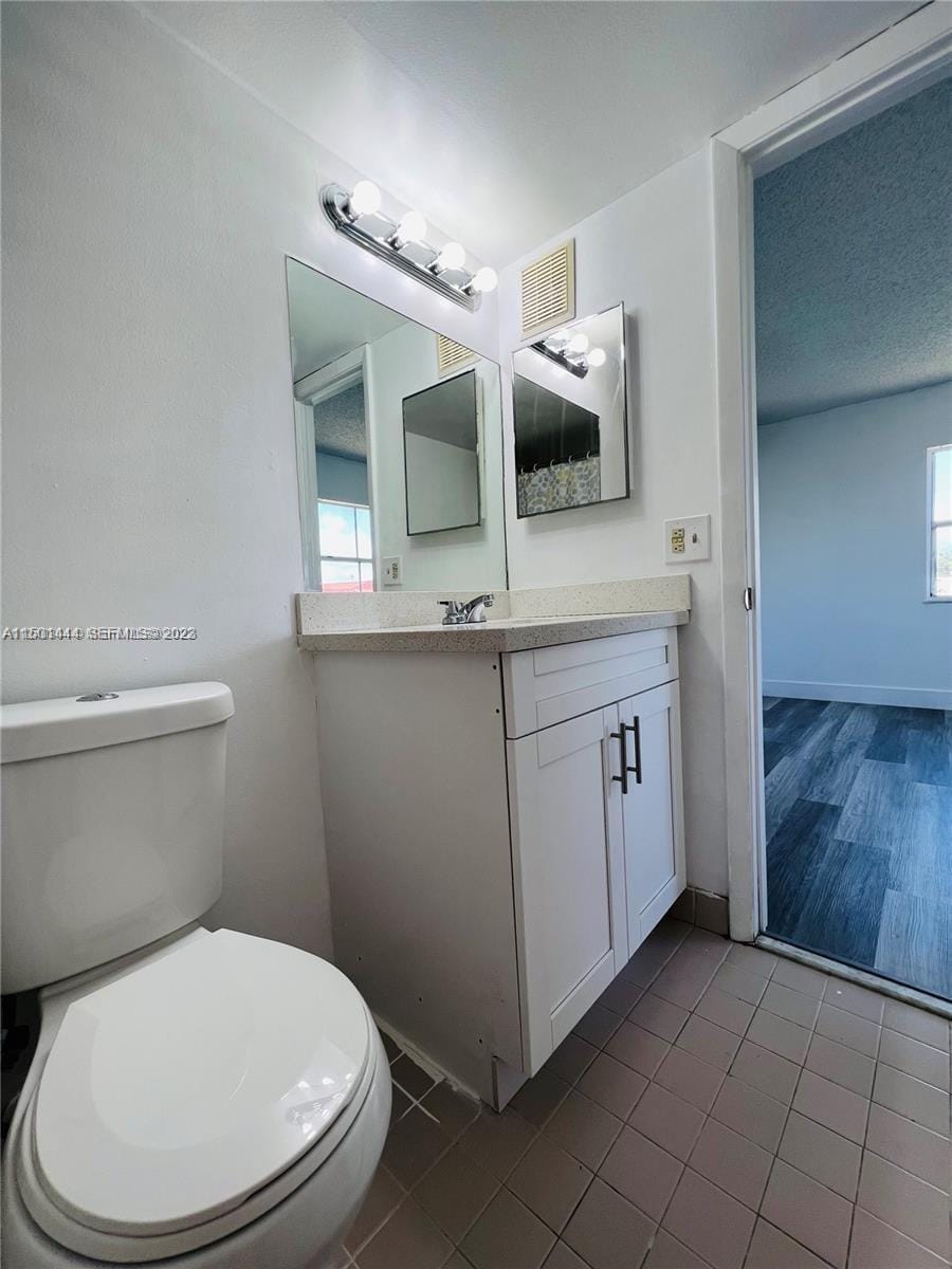 8260 SW 210th Street 220, Cutler Bay, FL 33189 photo 14