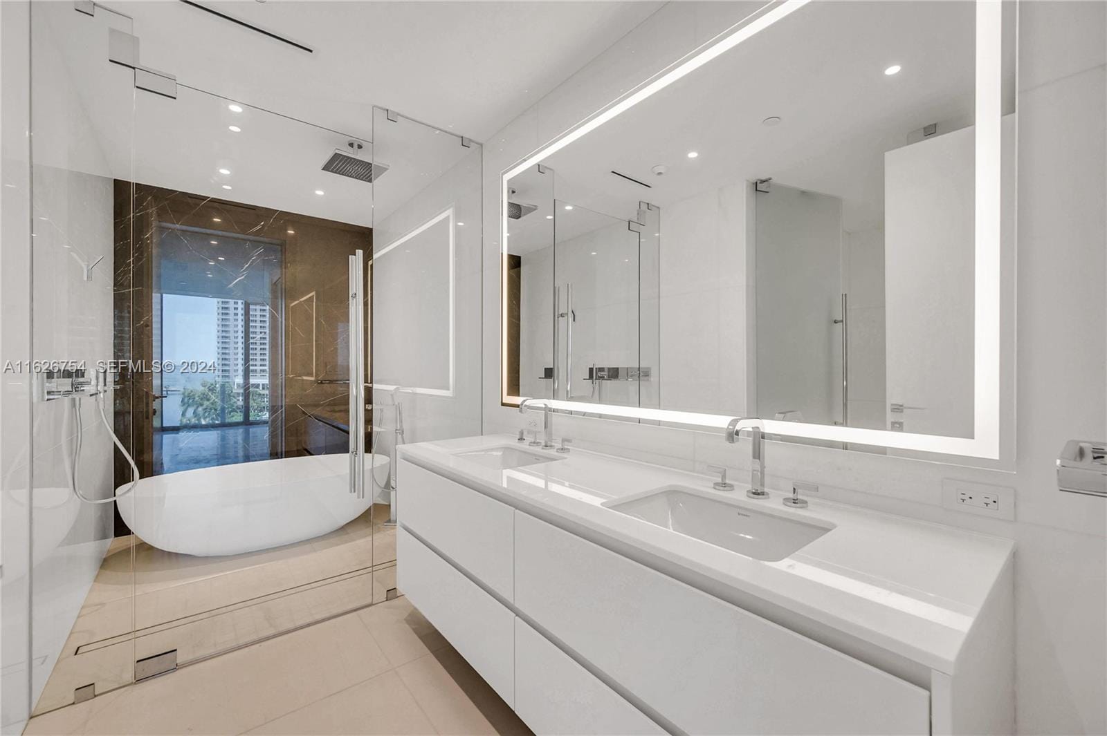300 Biscayne Blvd Way 703, Miami, FL 33131 photo 17