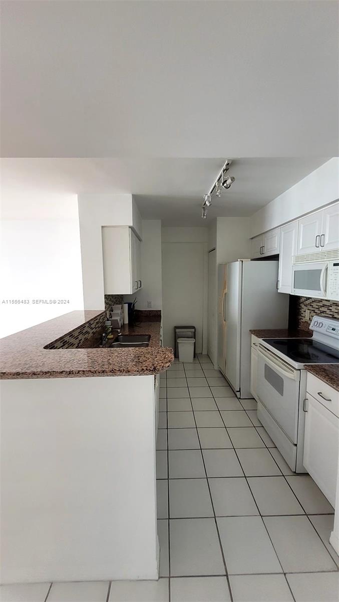 1155 Brickell Bay Drive 2805, Miami, FL 33131, Miami