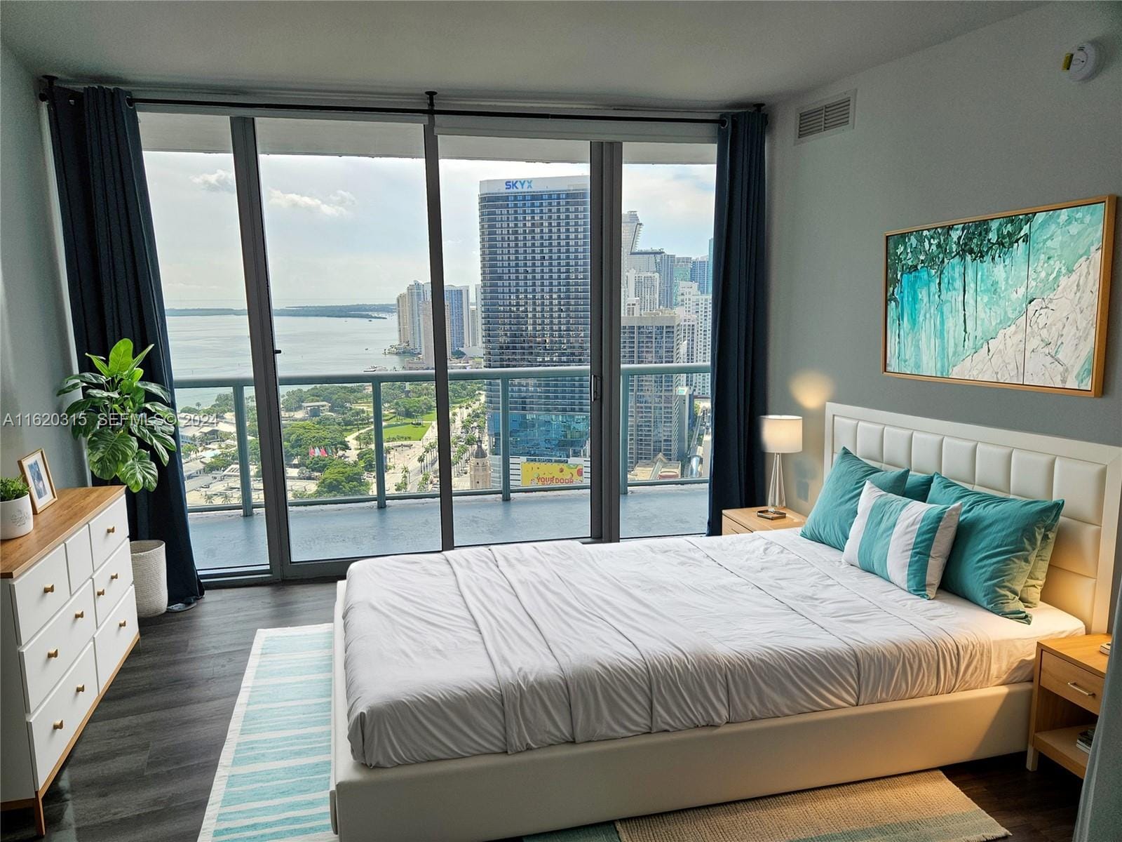 888 Biscayne Boulevard 4001 — photo 5