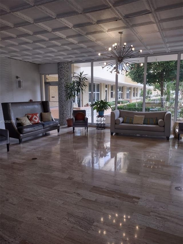 4747 Collins Avenue 107, Miami Beach, FL 33140