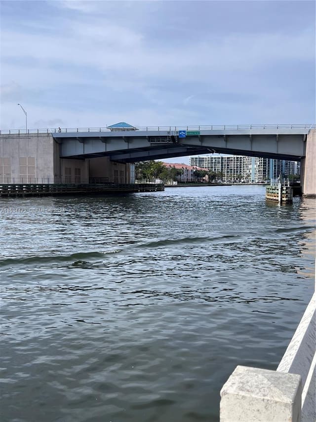 1825 S Ocean Drive 306, Hallandale Beach, FL 33009
