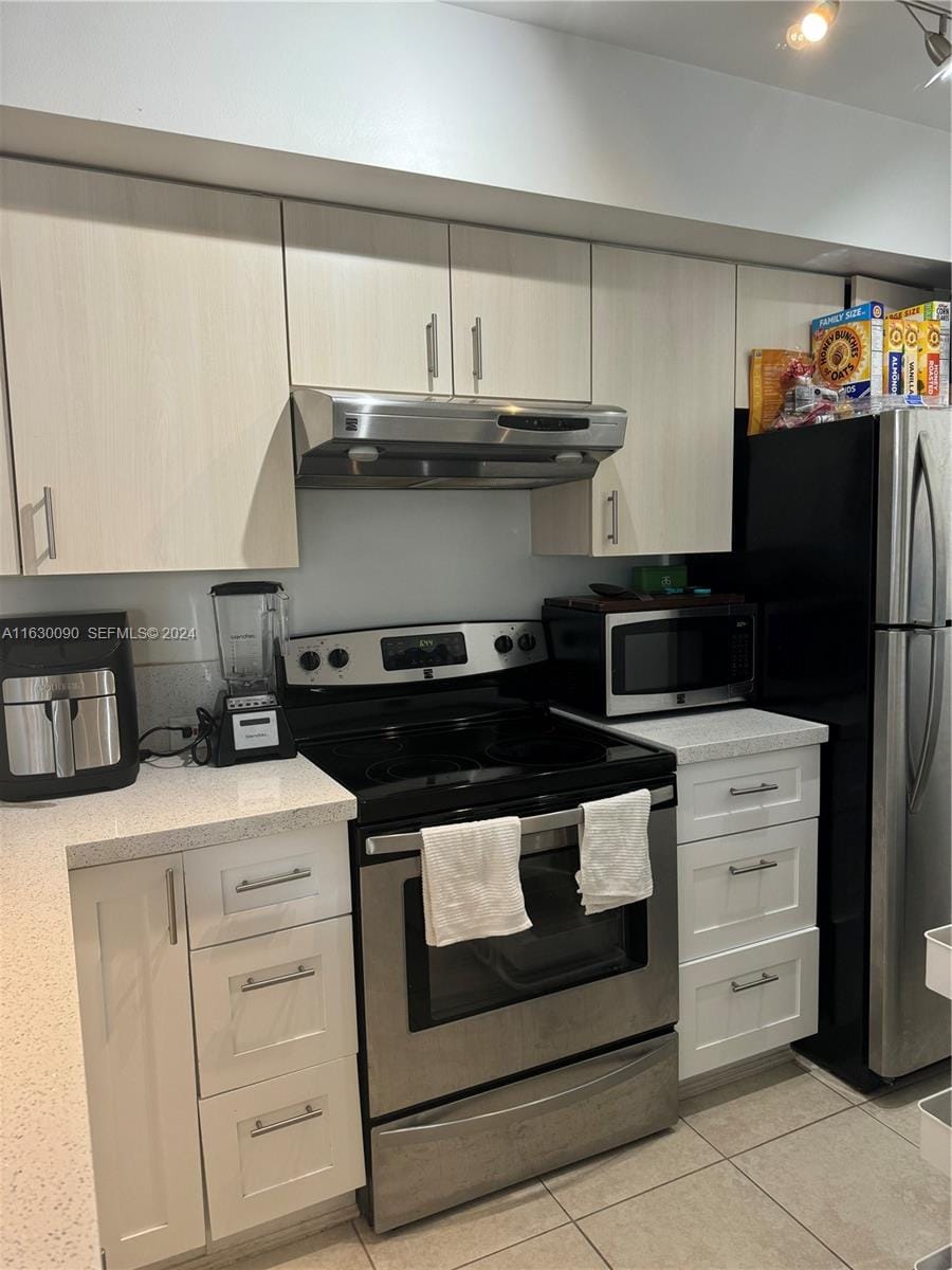 720 SW 111th Avenue 307 — photo 4
