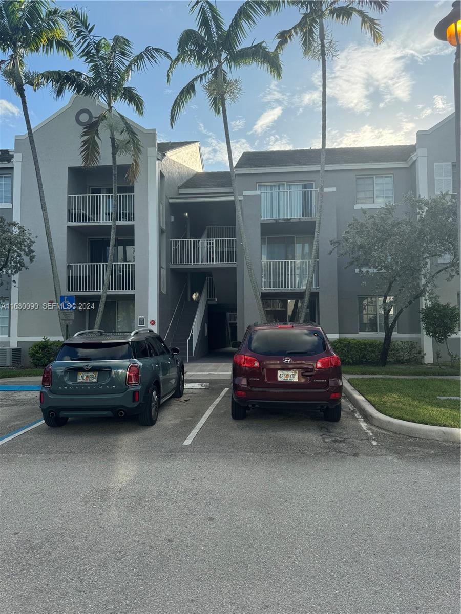 720 SW 111th Avenue 307, Pembroke Pines, FL 33025, Pembroke Pines