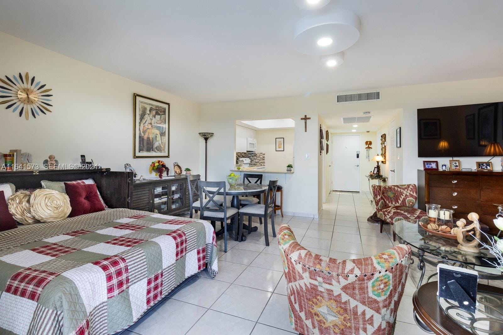 5401 Collins Avenue 1129, Miami Beach, FL 33140 photo 11