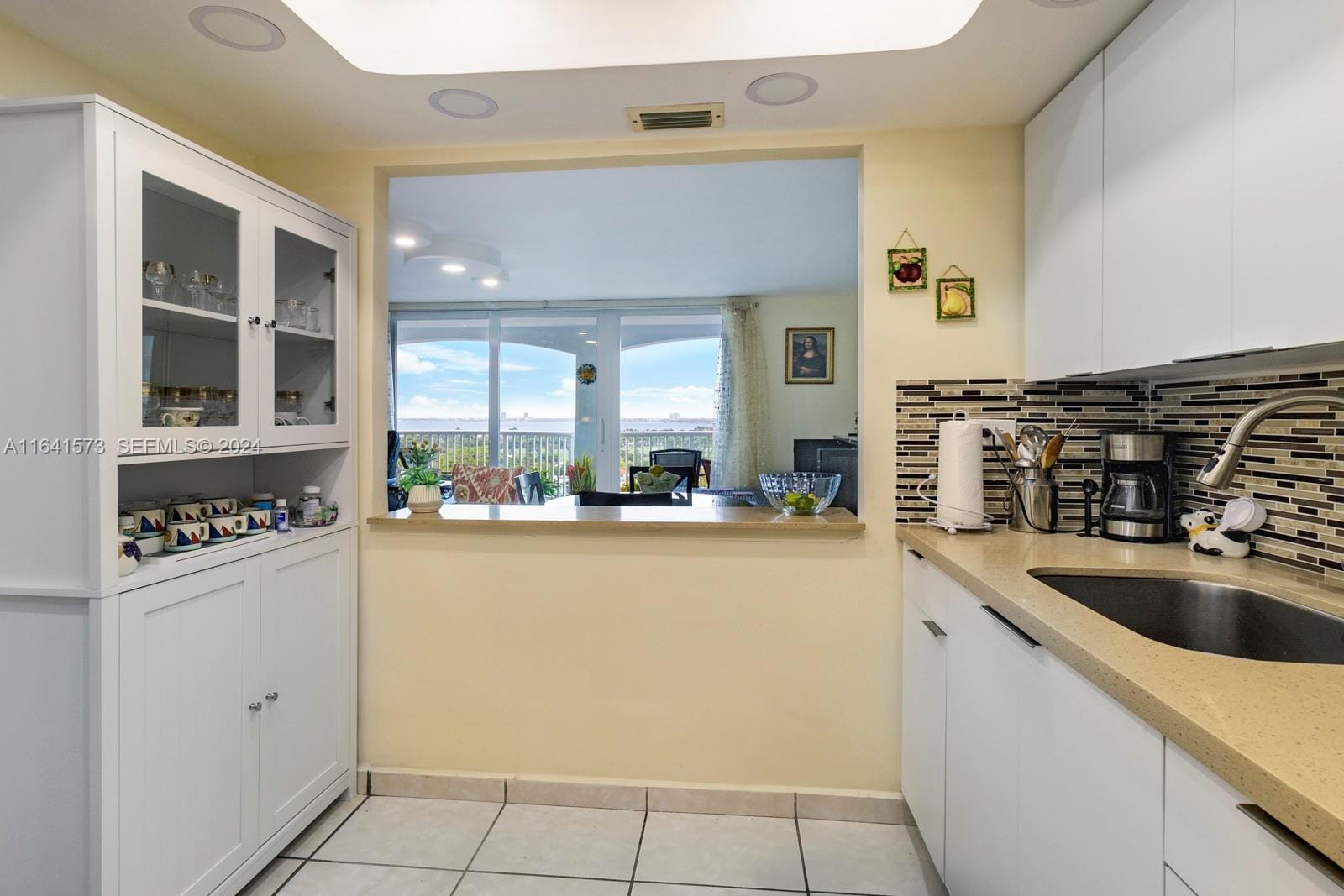 5401 Collins Avenue 1129, Miami Beach, FL 33140 photo 8