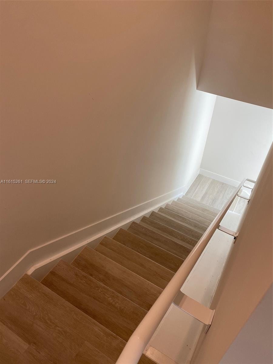 2505 NE 193rd Street 4207 — photo 11