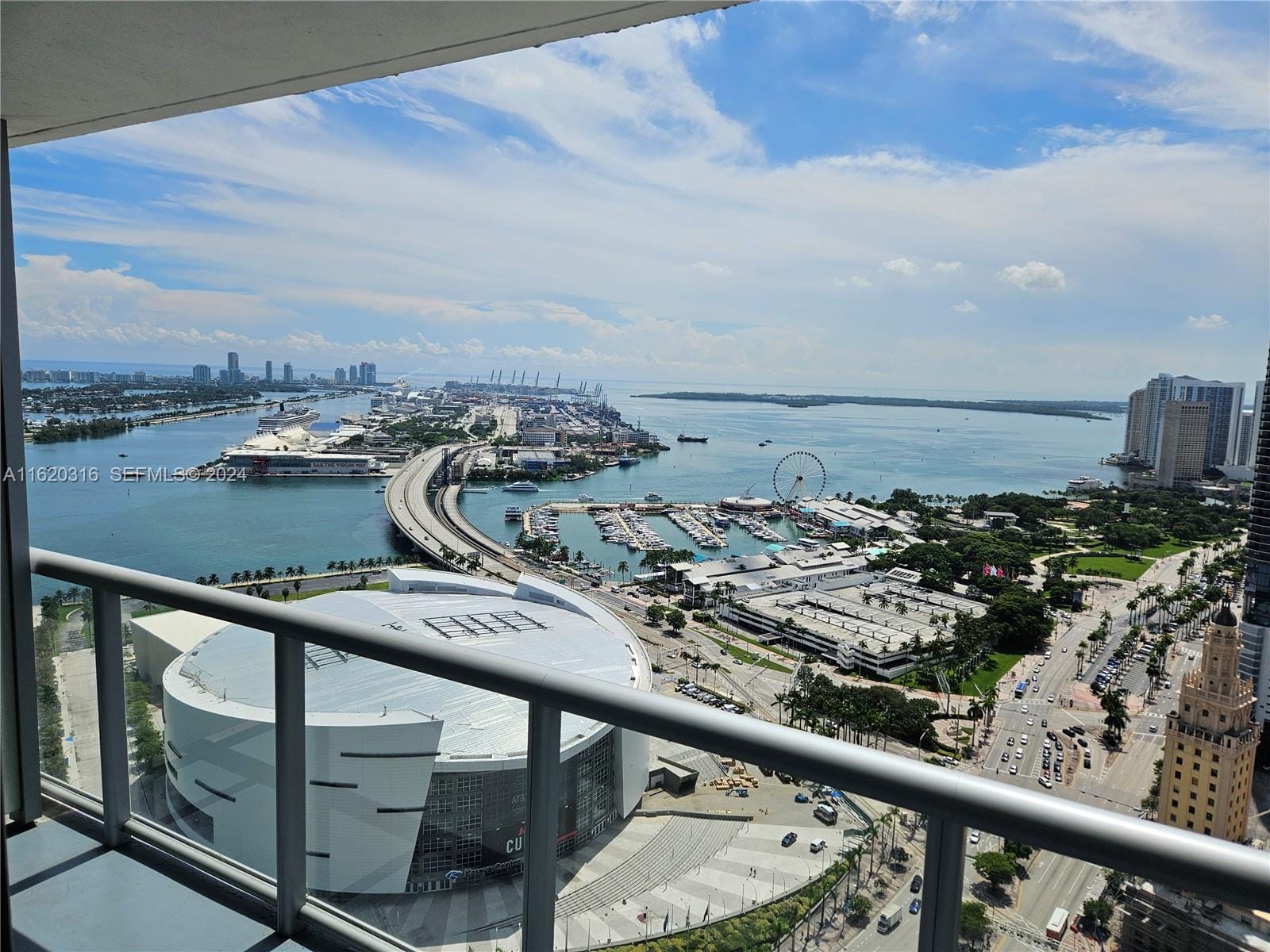 888 Biscayne Boulevard 2701 — photo 3