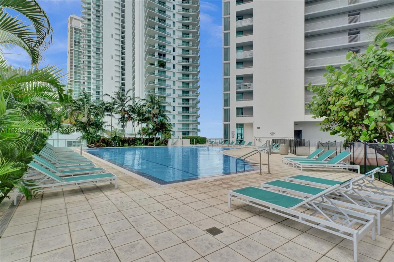 888 Biscayne Boulevard 2701, Miami, FL 33132 photo 22