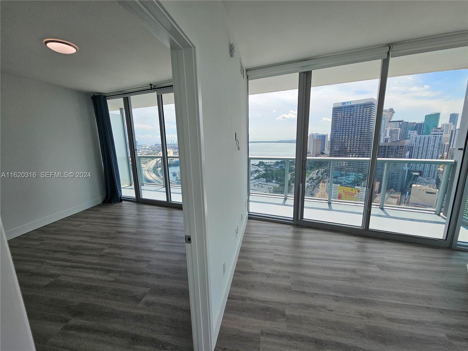 888 Biscayne Boulevard 2701 — photo 5