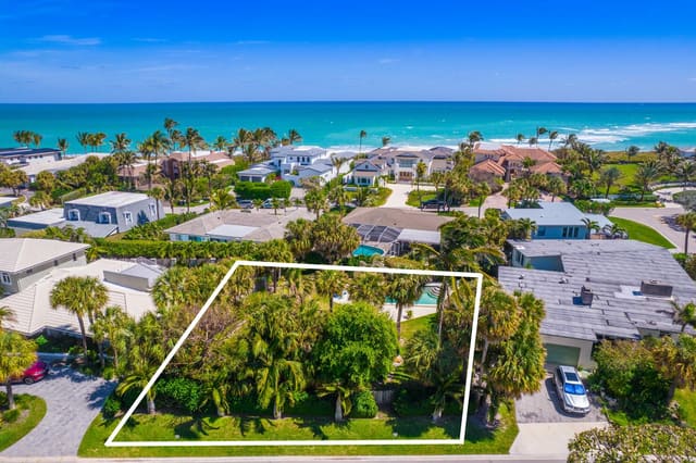 73 Colony Road, Jupiter Inlet Colony, FL 33469