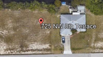 725 NW 8th Terrace — photo 2