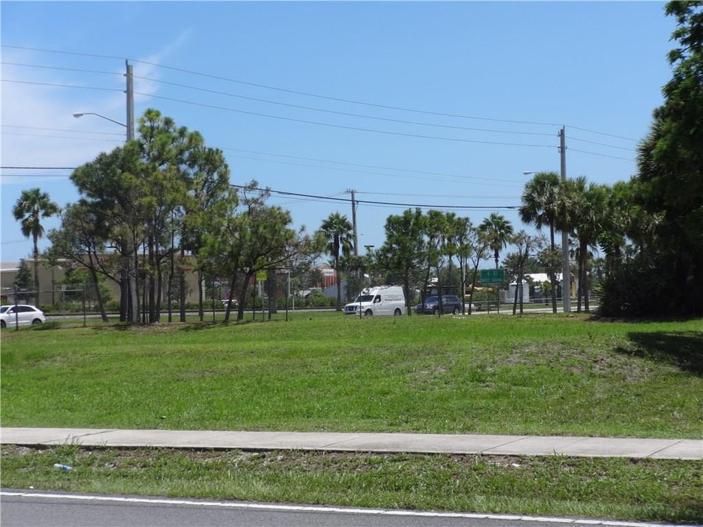 800 NW Dixie Highway, Pompano Beach, FL 33060 photo 2