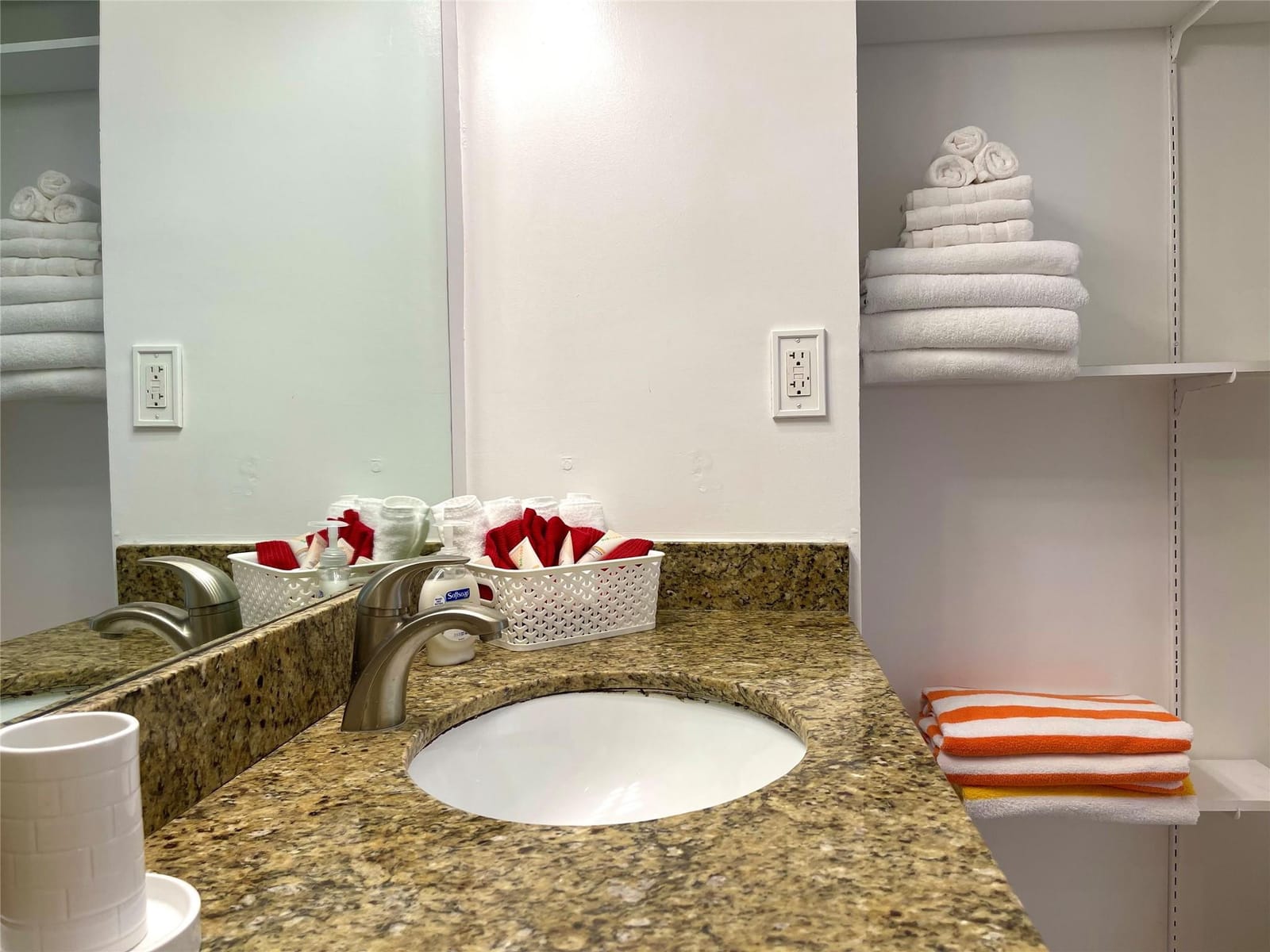 19370 Collins Avenue — photo 10
