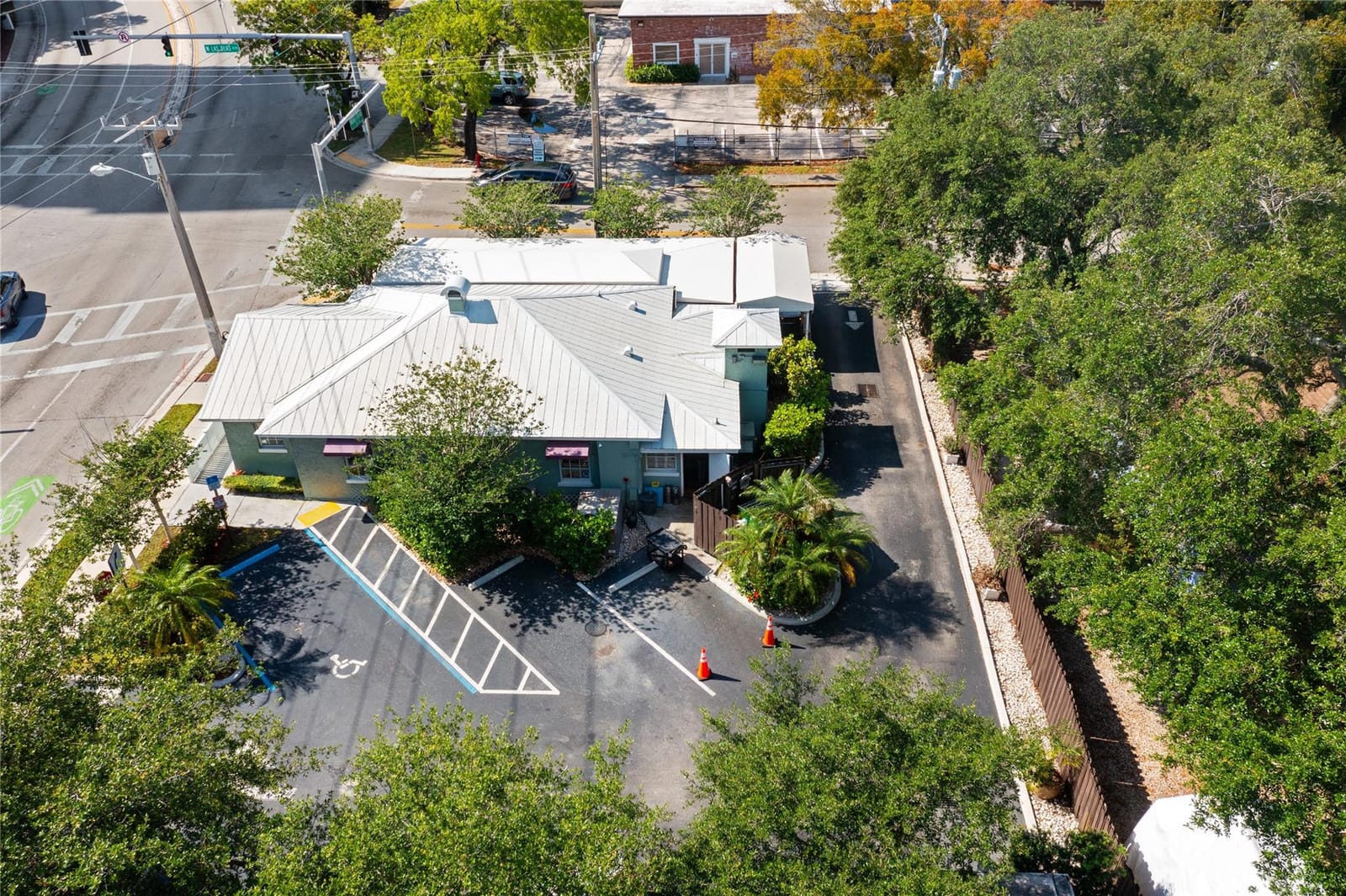 701 W Las Olas Boulevard — photo 1