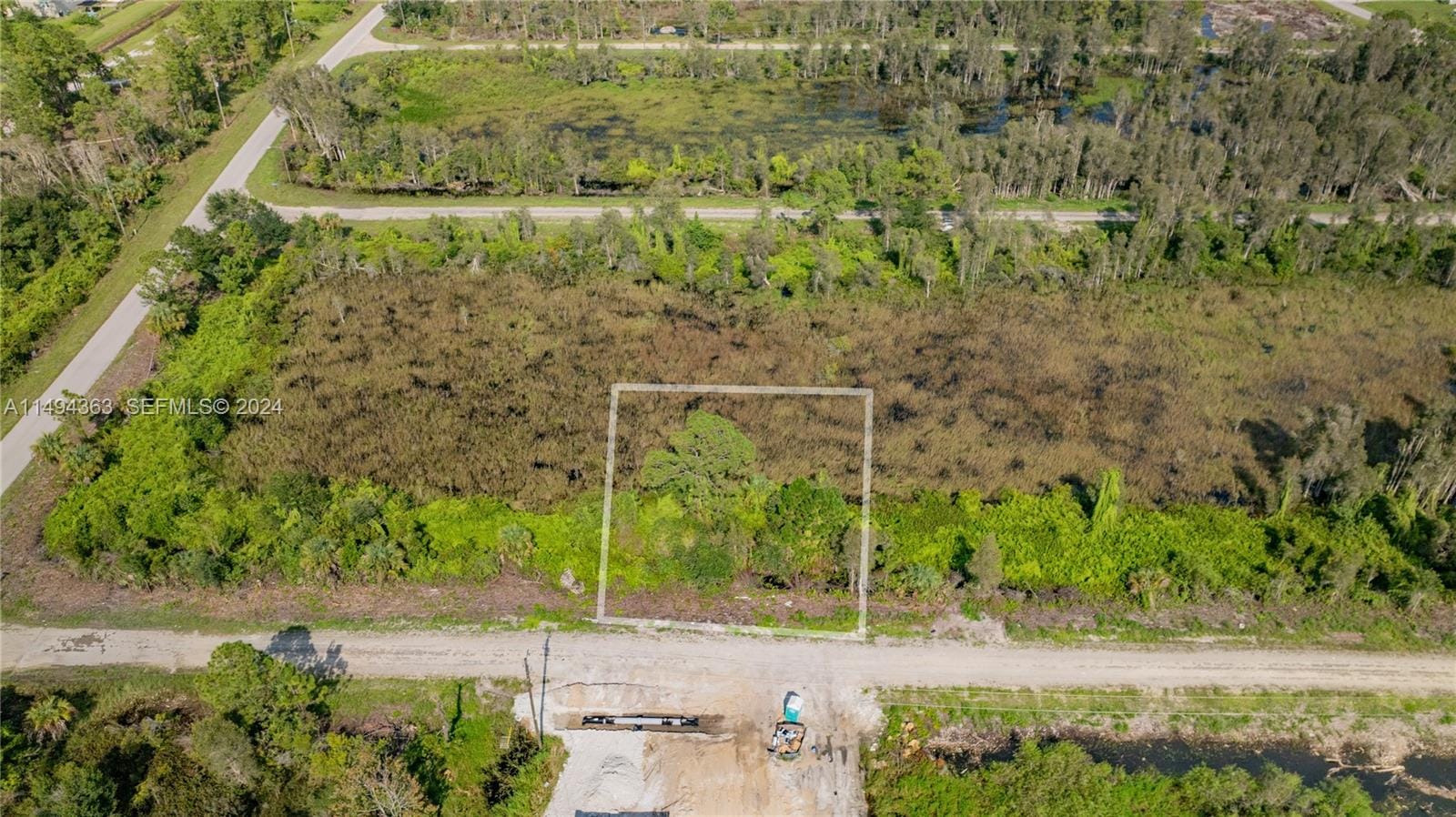 853 Belden Avenue, Lehigh Acres, FL 33936 photo 4