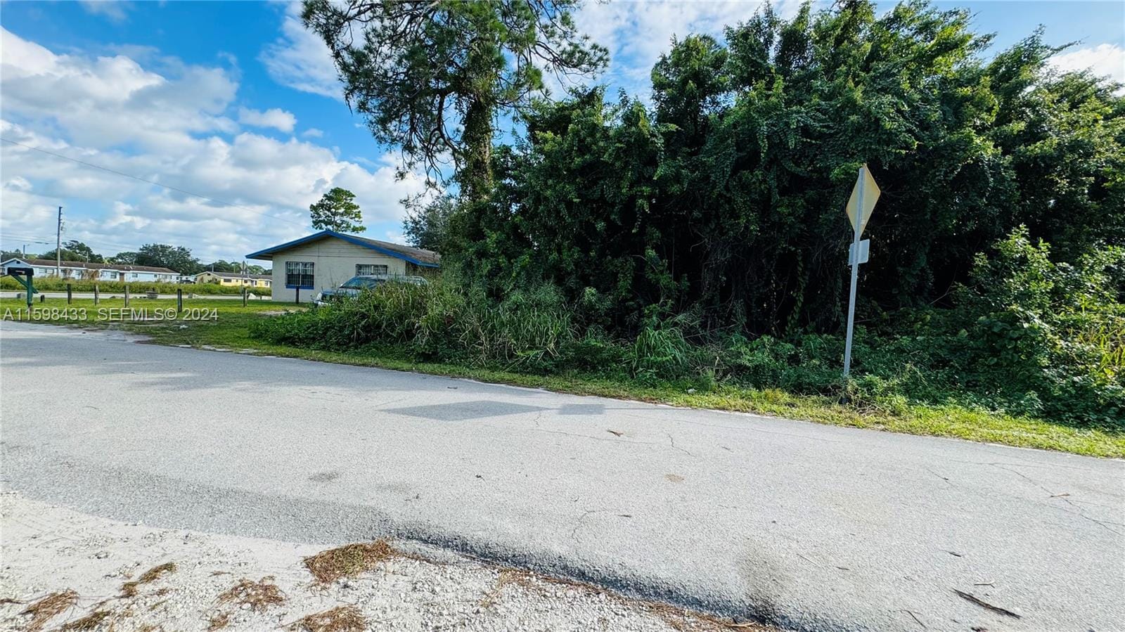 3303 J Avenue, Fort Pierce, FL 34947 photo 3