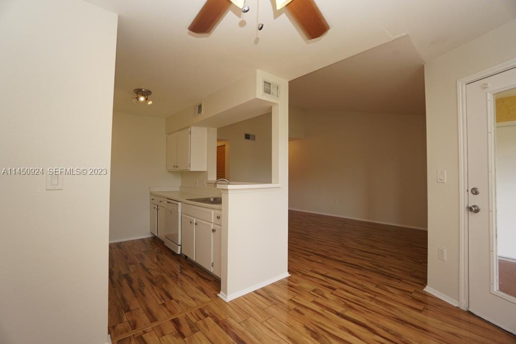 2667 NW 33rd Street 2416, Oakland Park, FL 33309 photo 14